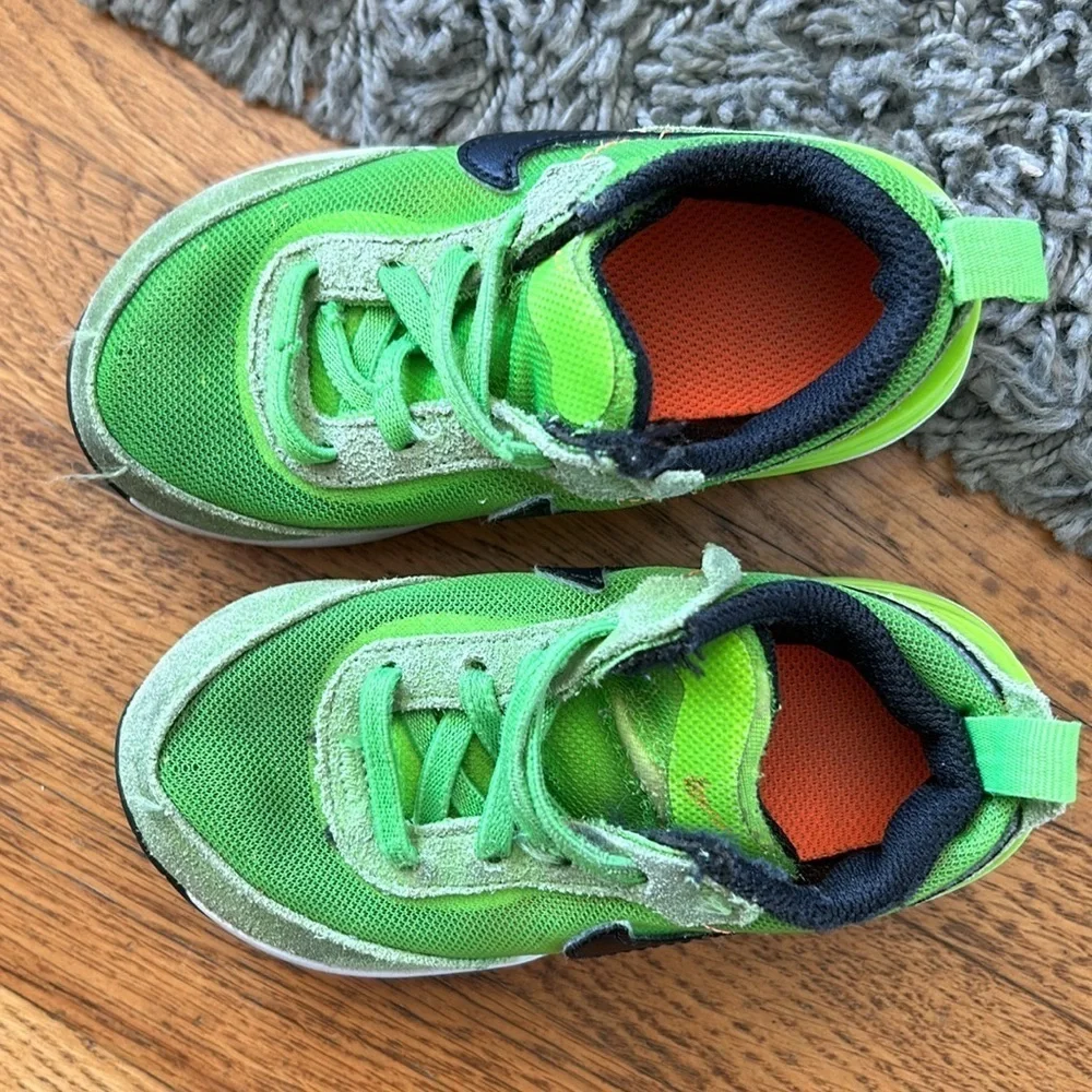 Nike Waffle One Toddler Electric Green Sneakers Size 7